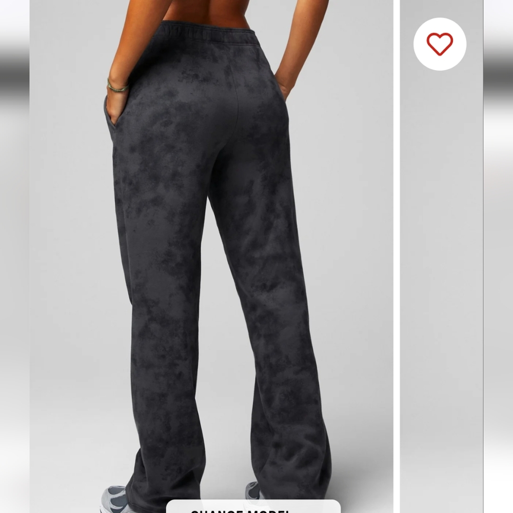 Women's Fabletics Cozy Fleece Wide Leg Sweatpant size XXL/1X - Picture 2 of 3